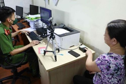 Hà Nội: Phân cấp, ủy quyền mạnh để giải quyết nhanh thủ tục hành chính