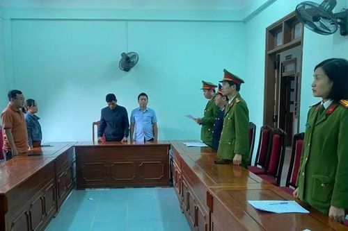 Khởi tố nguyên Giám đốc và 6 nhân viên Ngân hàng Agribank ở Quảng Trị