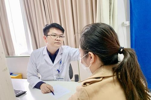 Nở rộ dịch vụ làm đẹp đón tết: Nhiều người 'tiền mất, tật mang'