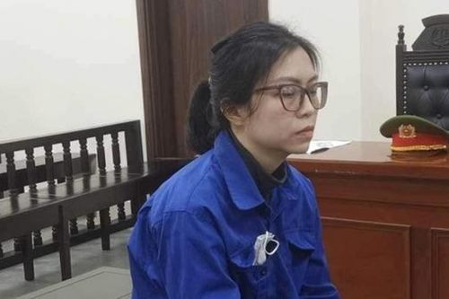 Chiếm đoạt hàng chục tỷ đồng từ mượn danh bố mẹ làm ở nhà máy in tiền