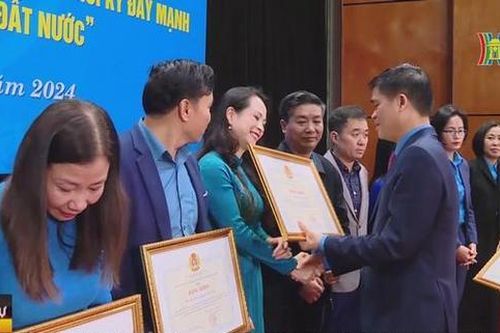 15 năm thực hiện Nghị quyết xây dựng giai cấp công nhân