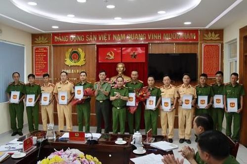 Tổ công tác 363 - Công an Quận 4: Vì một mùa xuân bình yên