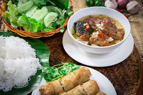 Hà Nội lọt top điểm du lịch giá mềm nhất 2024