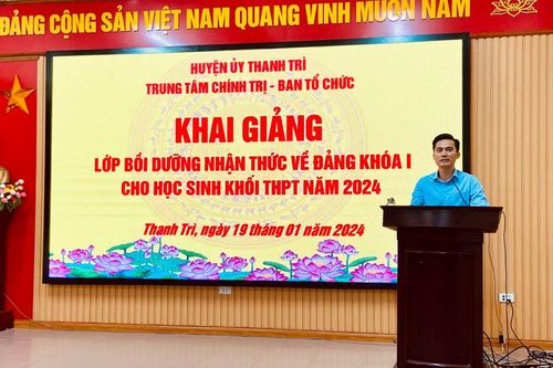 Huyện Thanh Trì: Khai mạc lớp bồi dưỡng kết nạp Đảng cho học sinh ưu tú