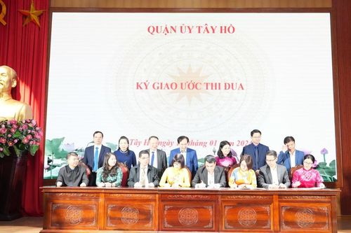 Quận Tây Hồ biểu dương các mô hình, điển hình 'dân vận khéo'