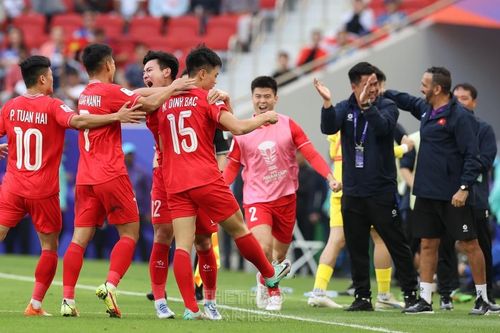 Đội hình ra sân Việt Nam vs Indonesia: Đình Bắc vắng mặt, Quang Hải đá chính