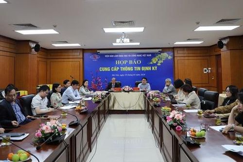 Viện Hàn lâm Khoa học và Công nghệ: Chú trọng thu hút, hỗ trợ các nhà khoa học trẻ