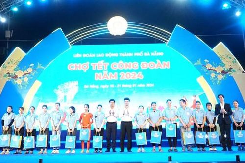 Miền Trung dành nhiều nguồn lực chăm lo đời sống cho người dân dịp Tết