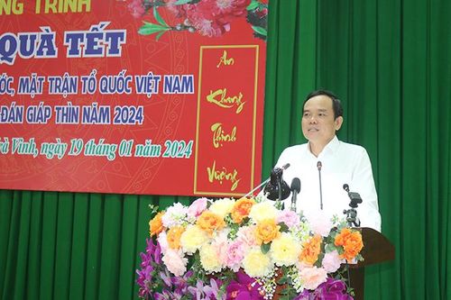Phó Thủ tướng Trần Lưu Quang thăm, tặng quà Tết tại Trà Vinh
