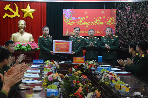 Trung tướng Lê Quang Minh kiểm tra các cơ quan, đơn vị
