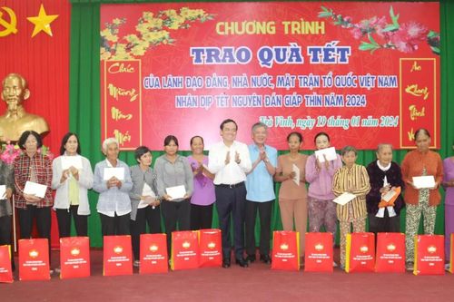 Phó Thủ tướng Trần Lưu Quang thăm, chúc tết tại Trà Vinh