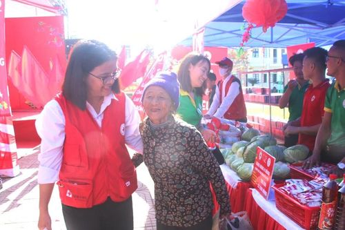 Phó Chủ tịch Quốc hội tham dự chương trình 'Tết nhân ái - Xuân Giáp Thìn 2024' tại Hà Tĩnh