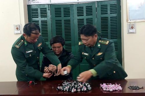 Bắt giữ, xử lý đối tượng có hành vi tàng trữ trái phép vật liệu nổ để đánh bắt hải sản