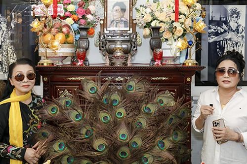 NSND Bạch Tuyết ôn chuyện cũ với NSND Phùng Há, NSƯT Thanh Nga