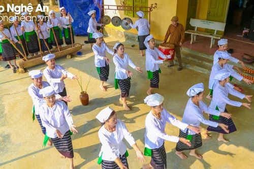 Thực hiện có hiệu quả Chương trình mục tiêu quốc gia phát triển kinh tế - xã hội vùng đồng bào dân tộc thiểu số và miền núi