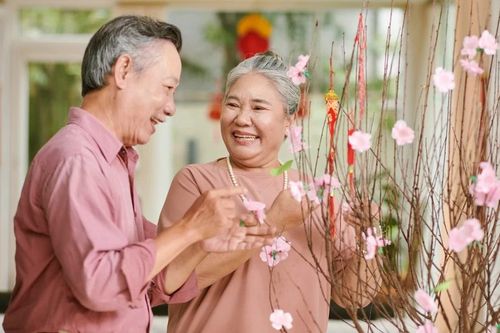 Về nhà có mẹ cha, thấy Tết thêm trọn vẹn, mùa Xuân thêm đầm ấm đủ đầy