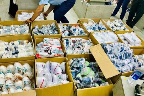 Phát hiện hàng trăm đôi giày có dấu hiệu giả mạo nhãn hiệu NIKE, MLB