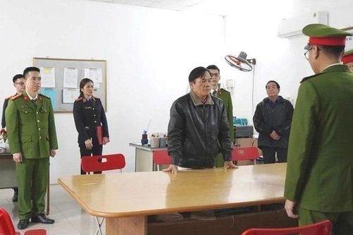 Bắt giám đốc công ty thu vượt học phí đào tạo sát hạch lái xe ôtô