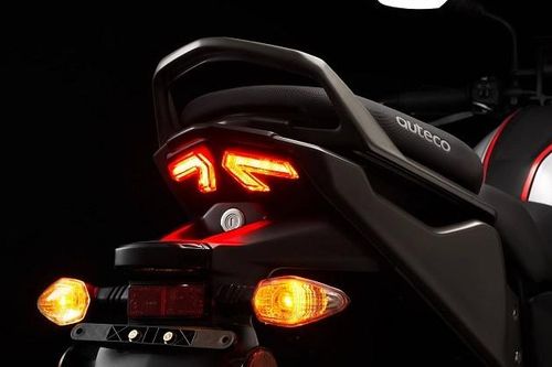 Ra mắt 'tân binh' xe côn tay giá siêu rẻ 27,8 triệu đồng, thiết kế lấn át Honda Winner X và Yamaha Exciter
