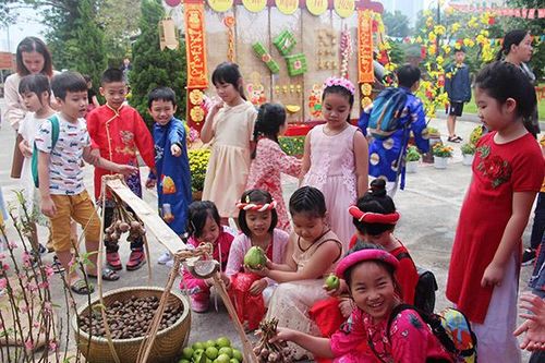 Đặc sắc 'Phiên chợ ngày Tết' tại Bảo tàng Đà Nẵng