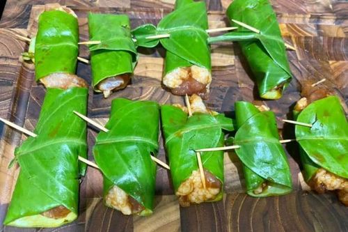 Thịt nướng lá bưởi, món ăn lạ miệng nhưng có công thức đơn giản, bạn đã thử chưa?