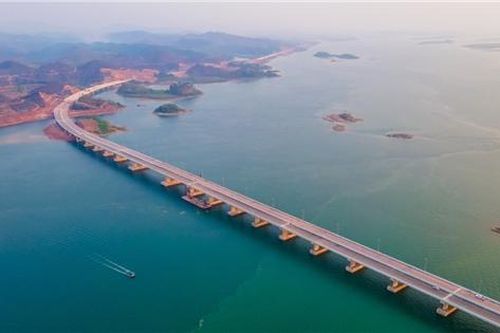 Khoảng trống lớn nguồn vốn dành cho cơ sở hạ tầng