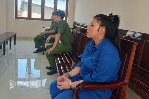Nữ bị cáo 25 tuổi lãnh 17 năm tù vì mua bán ma túy