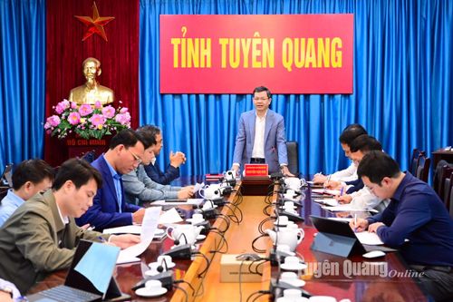 Chủ tịch UBND tỉnh Nguyễn Văn Sơn làm việc với Tập đoàn Vingroup – Công ty CP