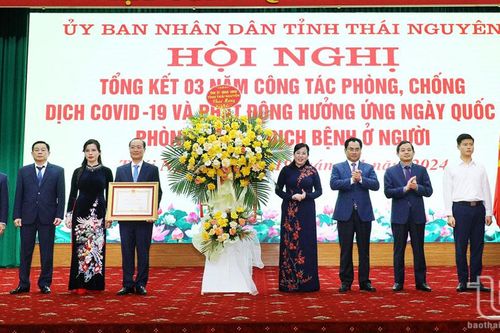 Ngành Y tế Thái Nguyên đón nhận Huân chương Lao động hạng Nhì