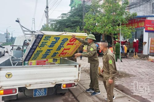 TP. Sông Công: Ra quân giải tỏa vi phạm hành lang an toàn giao thông