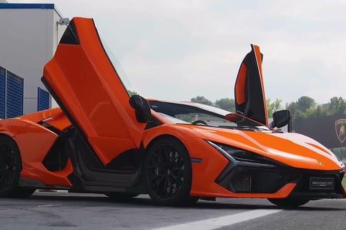 Chi tiết Lamborghini Revuelto - siêu phẩm V12 PHEV 1.001 mã lực
