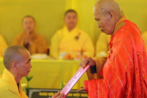 Phú Yên: Đại đức Thích Tâm Hội nhận quyết định bổ nhiệm trụ trì chùa Linh Phước