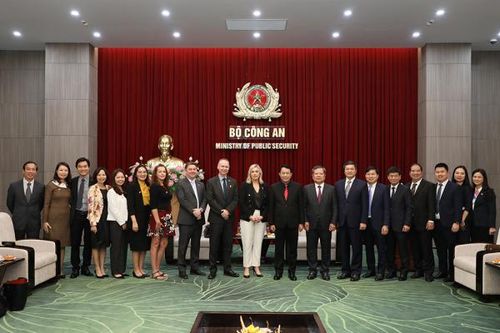 Việt Nam – Vương quốc Anh đẩy mạnh hợp tác phòng, chống mua bán người