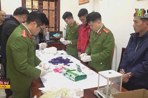 Bắt giữ hai đối tượng vận chuyển hơn một yến ma túy