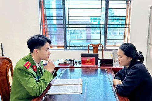 Lừa chuyển khoản ngân hàng thành công để chiếm đoạt hơn 800 triệu đồng