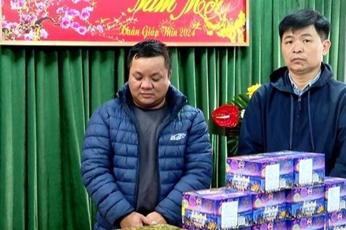 Giao dịch 38 kg pháo hoa nổ, 2 người đàn ông liên lụy đến pháp luật