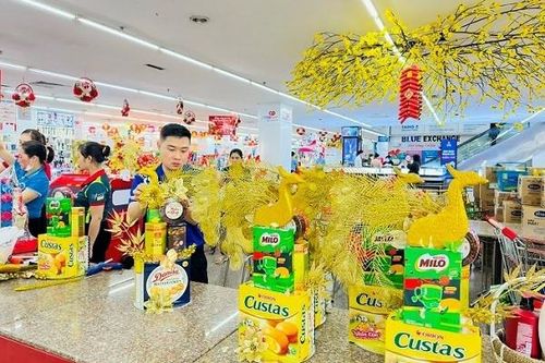 TP HCM: Siêu thị ngập tràn hàng Tết