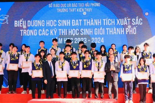 Hải Phòng: Trường THPT Kiến Thụy gặt hái nhiều thành tích đáng mừng