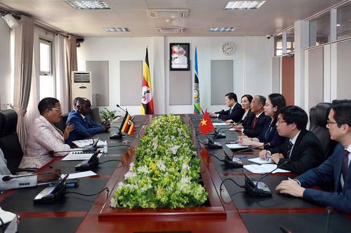 Phó Chủ tịch nước Võ Thị Ánh Xuân hội kiến Chủ tịch Quốc hội Uganda