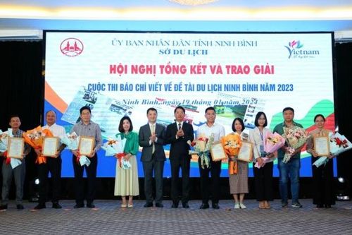 Gần 100 tác phẩm dự thi viết về du lịch Ninh Bình