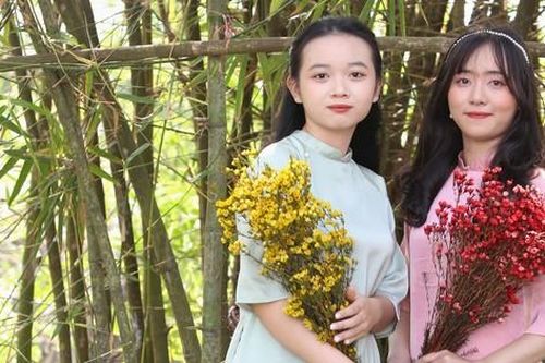 Bạn trẻ nô nức về bảo tàng xa trung tâm TPHCM chụp ảnh ngày giáp Tết