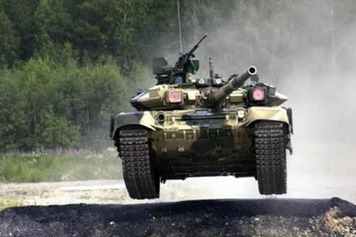 Bộ ba xe tăng 'sát thủ' của Nga khiến siêu tăng M1 Abrams của Mỹ dè chừng
