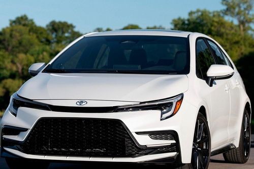 Top 10 mẫu xe vận hành bền bỉ, có xe đã dừng bán tại Mỹ lại là vua doanh số ở VN
