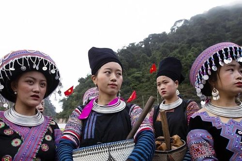 Hình ảnh Lễ hội Gầu Tào 2024 của người Mông ở Hòa Bình