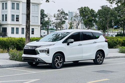 Mitsubishi Xpander lăn bánh 20.000 km, rao bán giá 'trên trời'