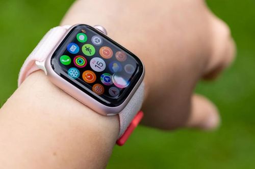Apple Watch loại bỏ tính năng đo oxy trong máu để né lệnh cấm