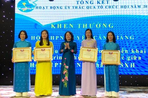 Hải Dương: Tặng Bằng khen cho 17 tập thể, 31 cá nhân tiêu biểu trong hoạt động ủy thác, tín dụng