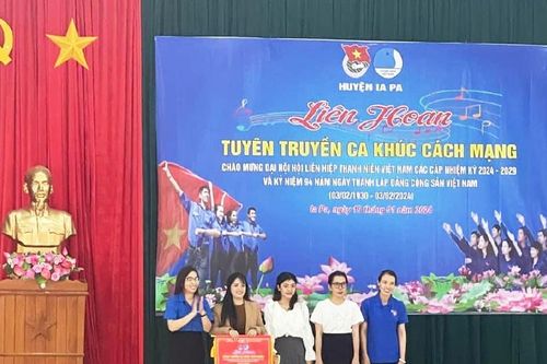 Đoàn xã Chư Mố giành giải nhất toàn đoàn Liên hoan tuyên truyền ca khúc cách mạng