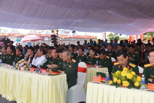 Tết ấm tình quân-dân