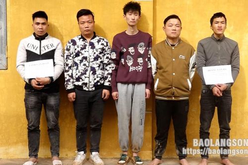 Khởi tố vụ án đưa người nước ngoài nhập cảnh trái phép